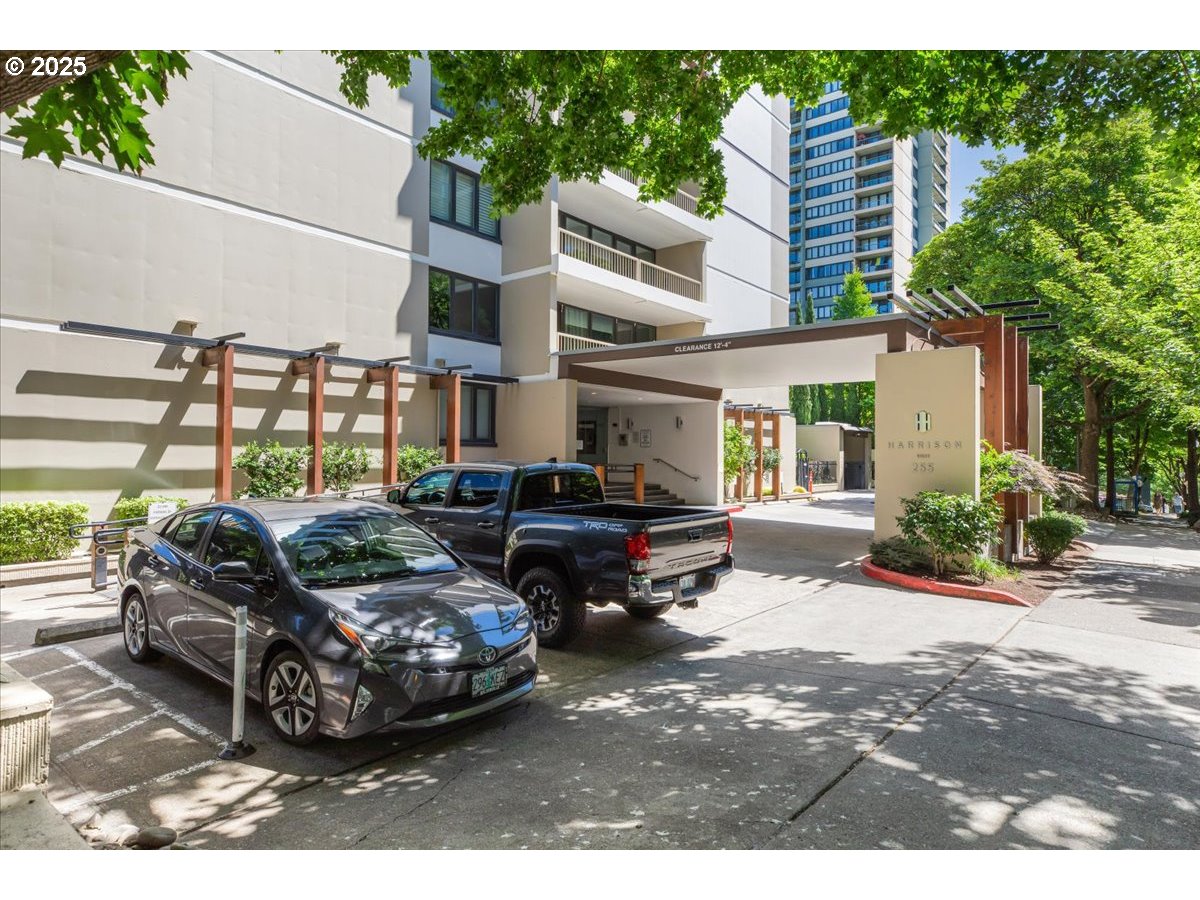 255 Southwest Harrison Street, Unit 15A Portland, OR 97201 - Photo 36 of 46 Gallery Image 36
