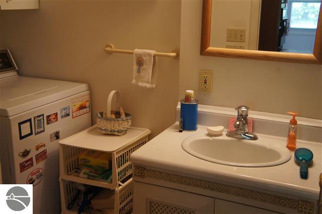 888 East River Road Traverse City, MI 49696 - Photo 32 of 39 1778640-31.JPG