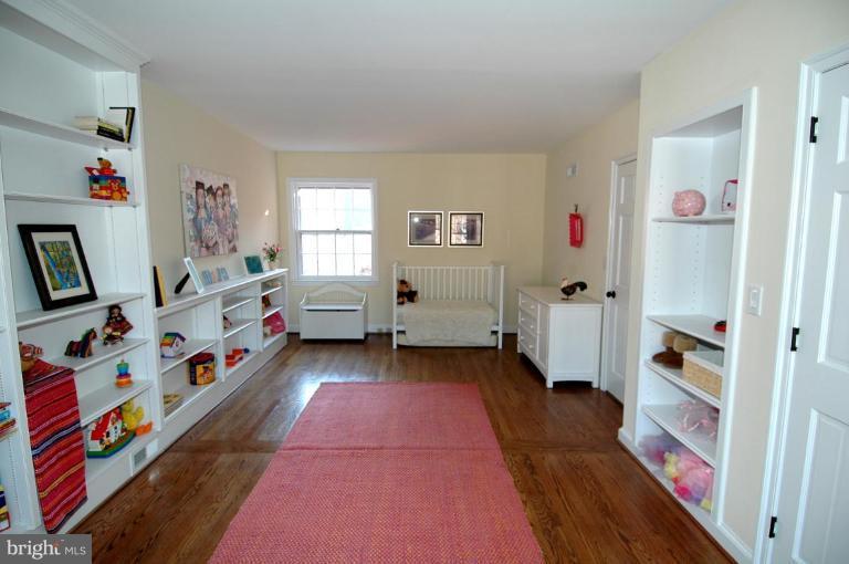 3318 R Street Northwest Washington, DC 20007 - Photo 12 of 26 a very nice looking room with a large window