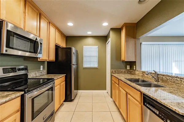 $1,749 | 6246 Maisai Road, Zephyrhills, FL 33542