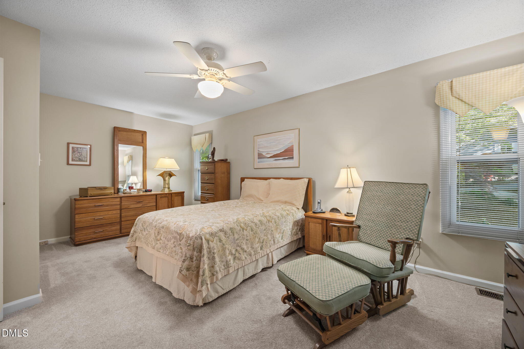 2931 Rue Sans Famille Raleigh, NC 27607 - Photo 12 of 27 5-web-or-mls-IMG_4115