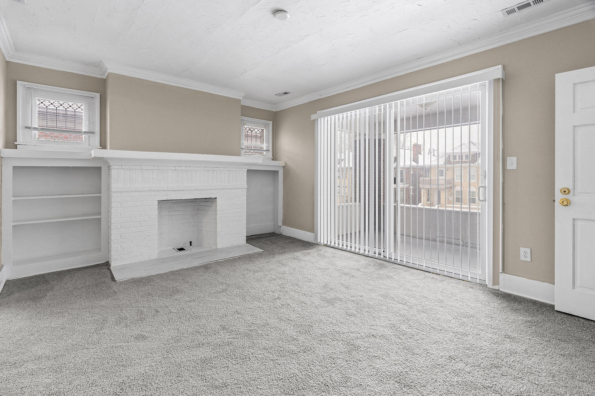 1975 Taylor Street Detroit, MI 48206 - Photo 5 of 12 IMG_3651