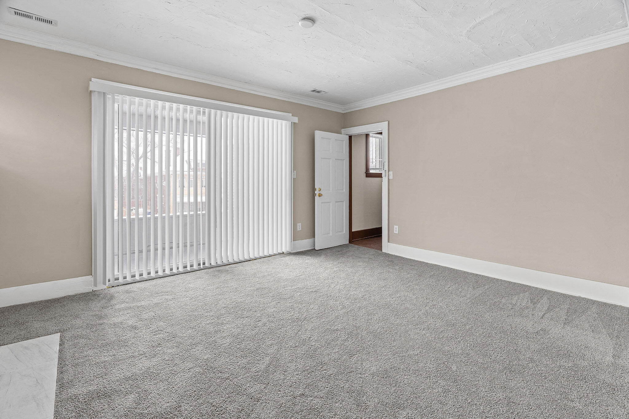 1975 Taylor Street Detroit, MI 48206 - Photo 7 of 12 IMG_3649