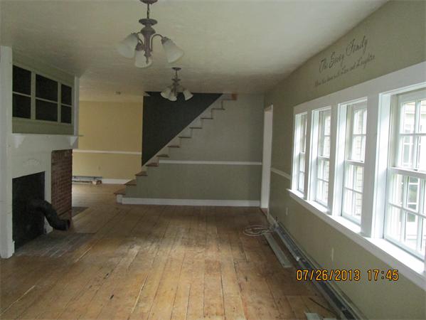17 Hubbardston Road Templeton, MA 01468 - Photo 4 of 6