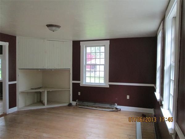 17 Hubbardston Road Templeton, MA 01468 - Photo 5 of 6
