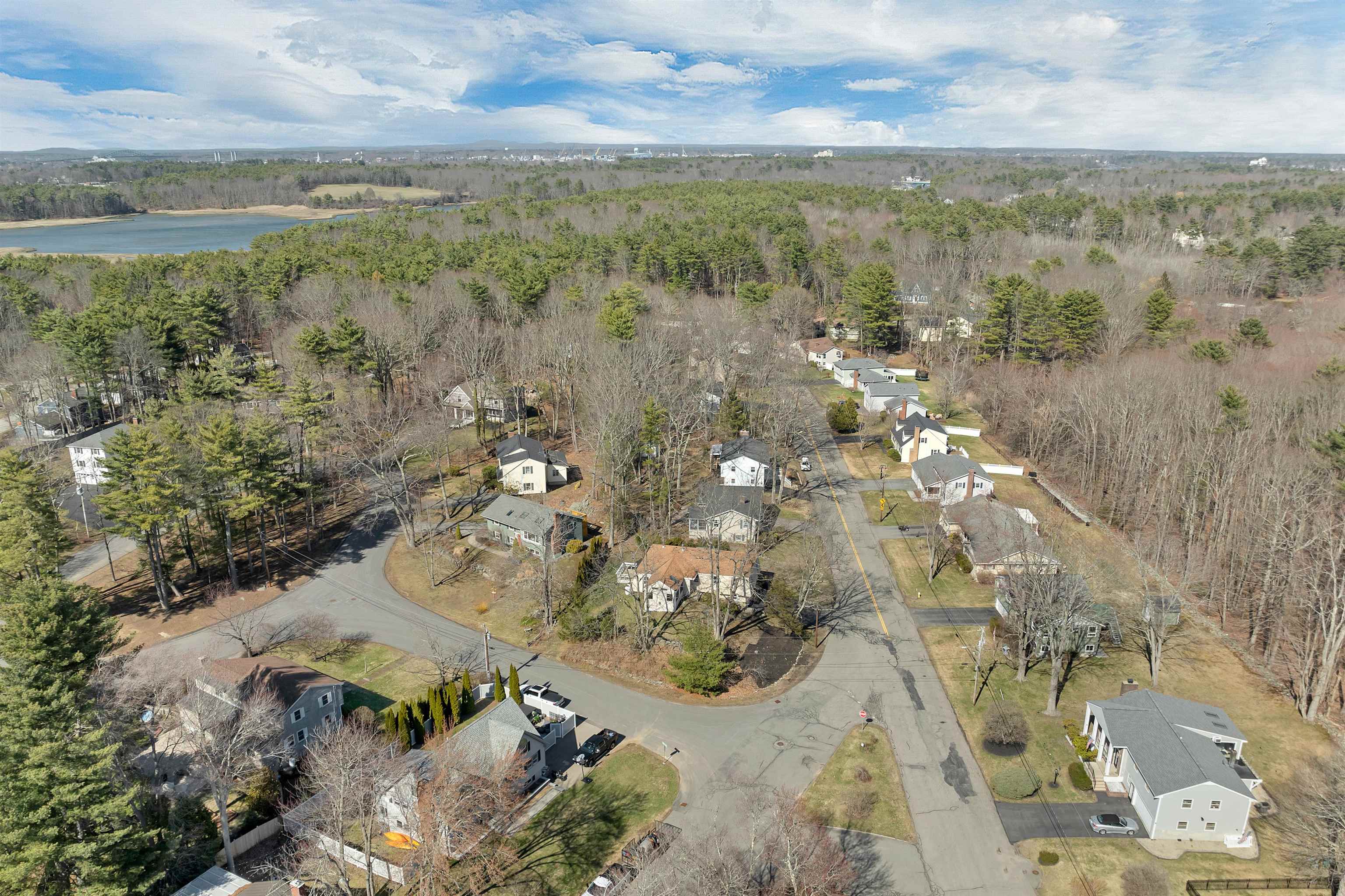 17 Harding Road Portsmouth, NH 03801 - Photo 49 of 53