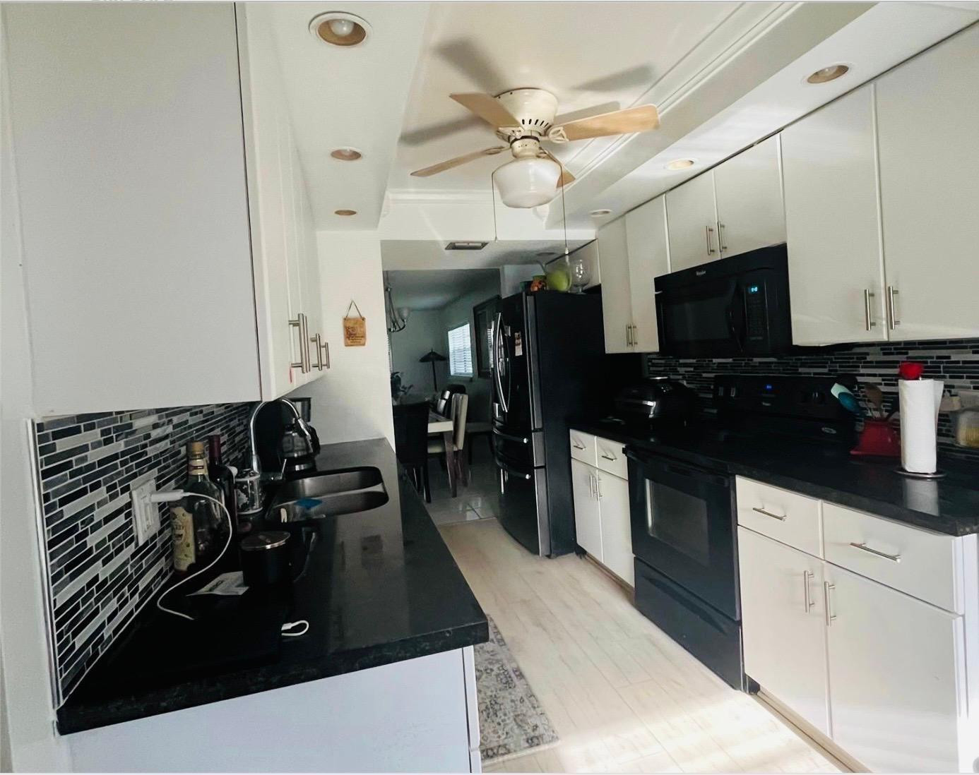 800 Southwest 125th Way, Unit 112O Hollywood, FL 33027 - Photo 5 of 5 Photo 5