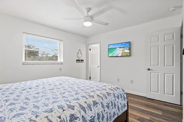 $10,000 | 2572 Jefferson Circle, Sarasota, FL 34239