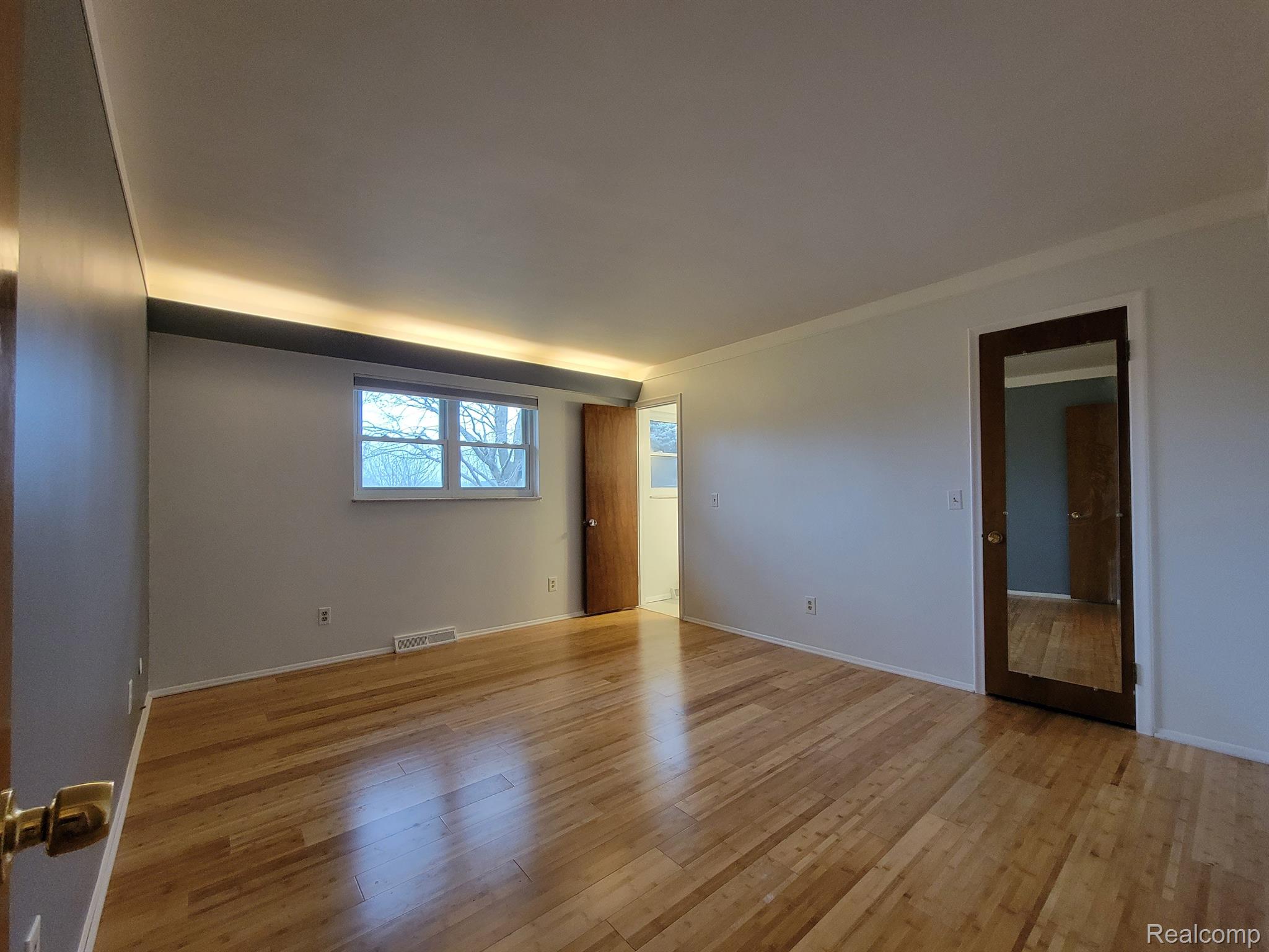 1439 Butcher Road Fenton, MI 48430 - Photo 12 of 26 Gallery Image 12