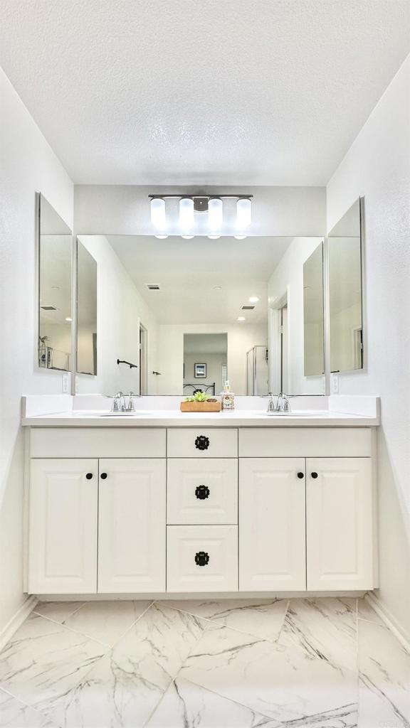 35646 Asturian Way Fallbrook, CA 92028 - Photo 12 of 35