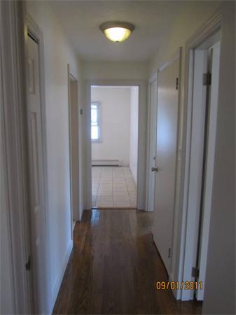6 Conway Street Worcester, MA 01607 - Photo 11 of 27 Gallery Image 11