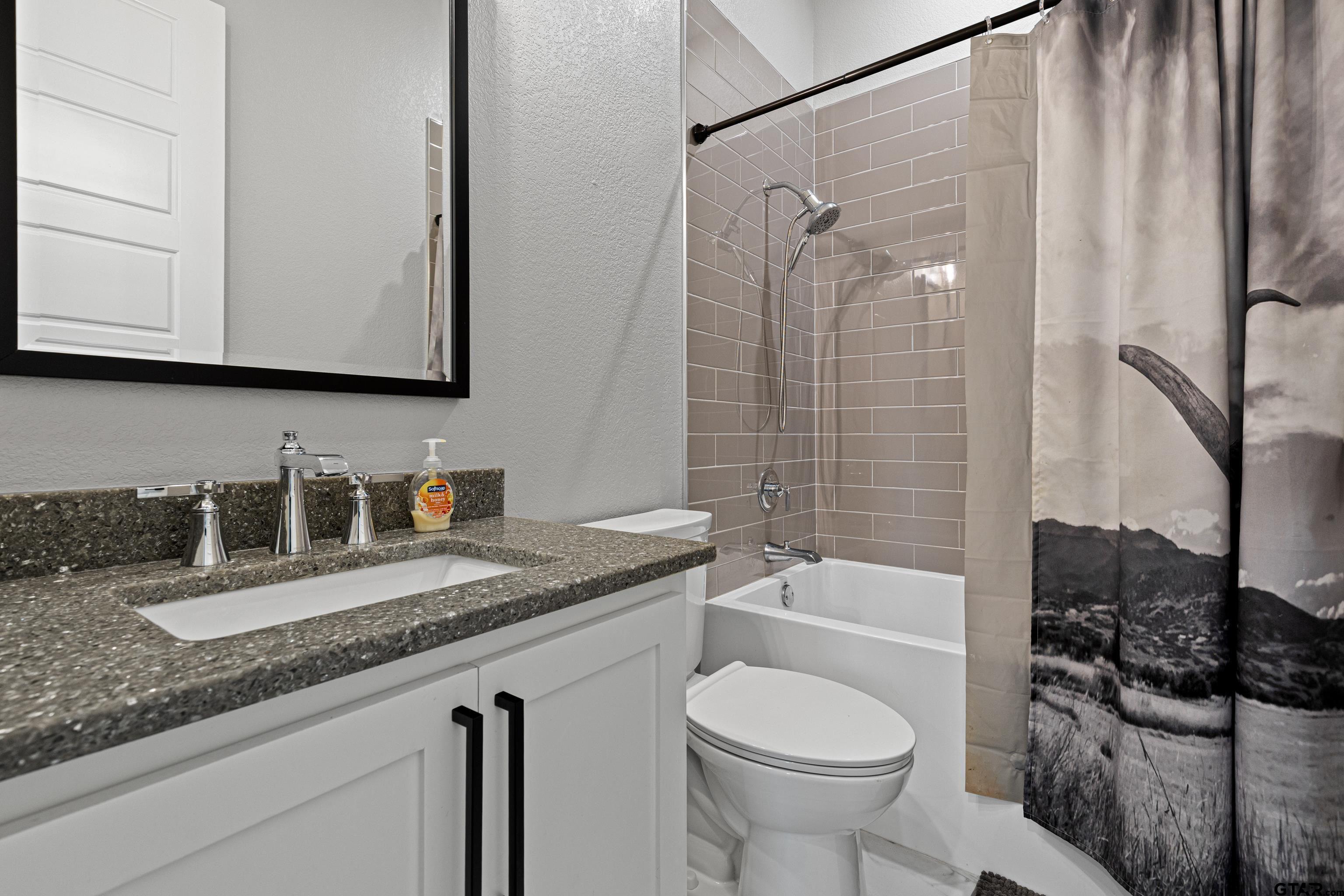 8947 Pomagranate Road Gilmer, TX 75645 - Photo 35 of 38