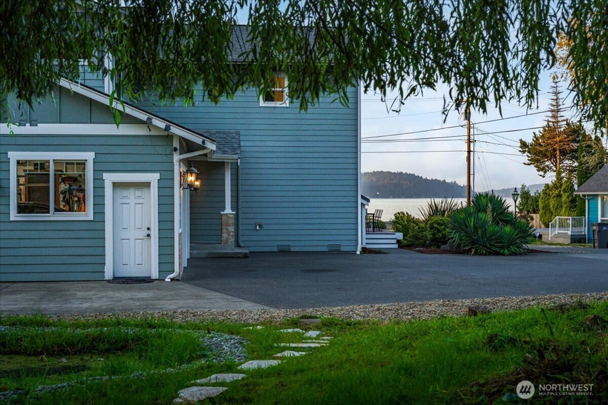 1374 Ahlstrom Road East Port Orchard, WA 98366 - Photo 29 of 40 Gallery Image 29