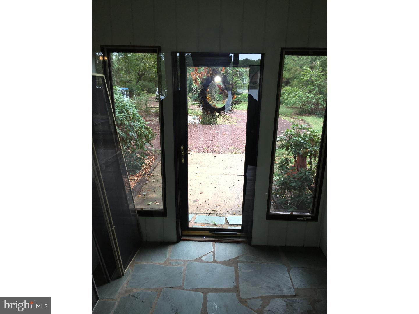 102 Spring Avenue Marlton, NJ 08053 - Photo 6 of 23 Foyer