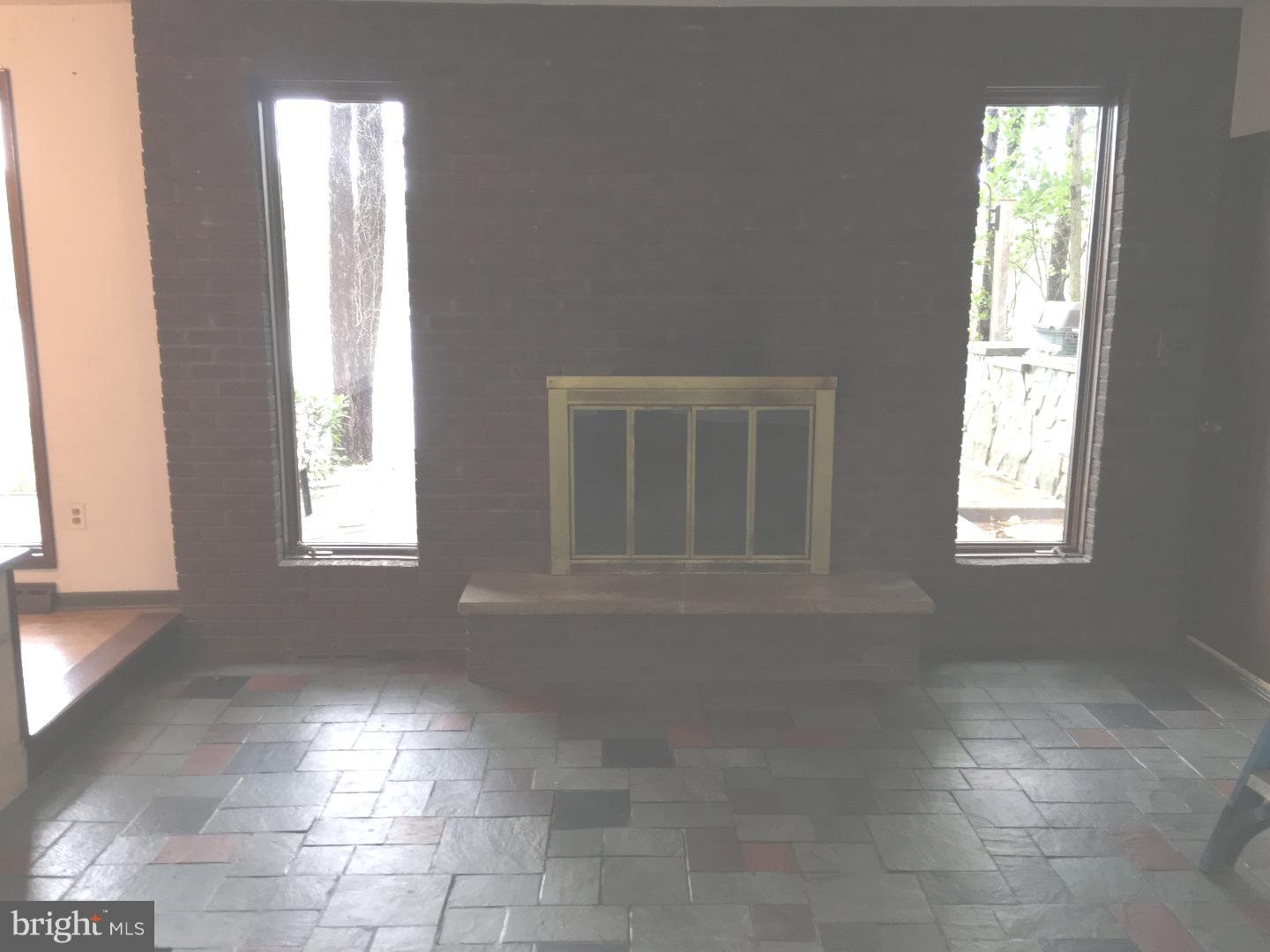 102 Spring Avenue Marlton, NJ 08053 - Photo 7 of 23 Family Room