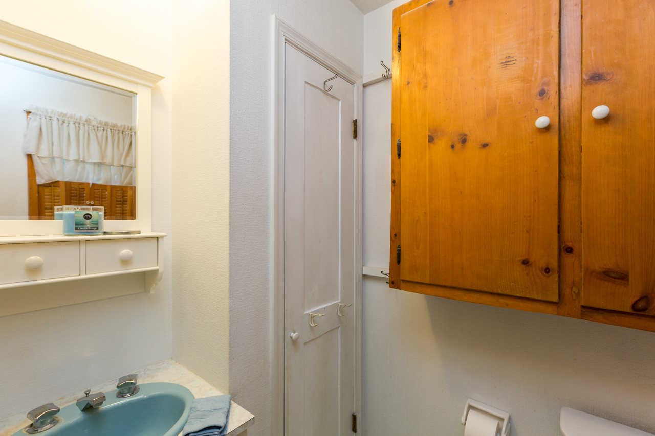 512 Curry Road Mount Solon, VA 22843 - Photo 8 of 26 a view of bathroom