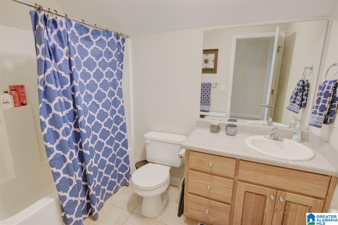 1104 Mountain Lake Road Warrior, AL 35180 - Photo 24 of 34