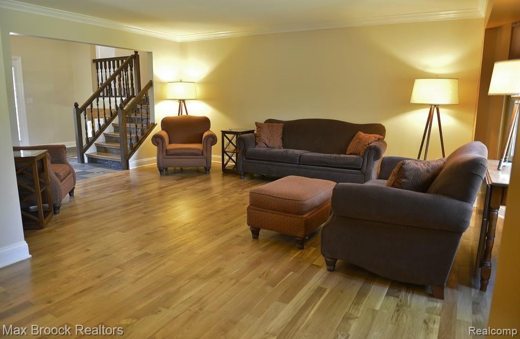 508 Rolling Green Circle Rochester Hills, MI 48309 - Photo 9 of 28 Gallery Image 9