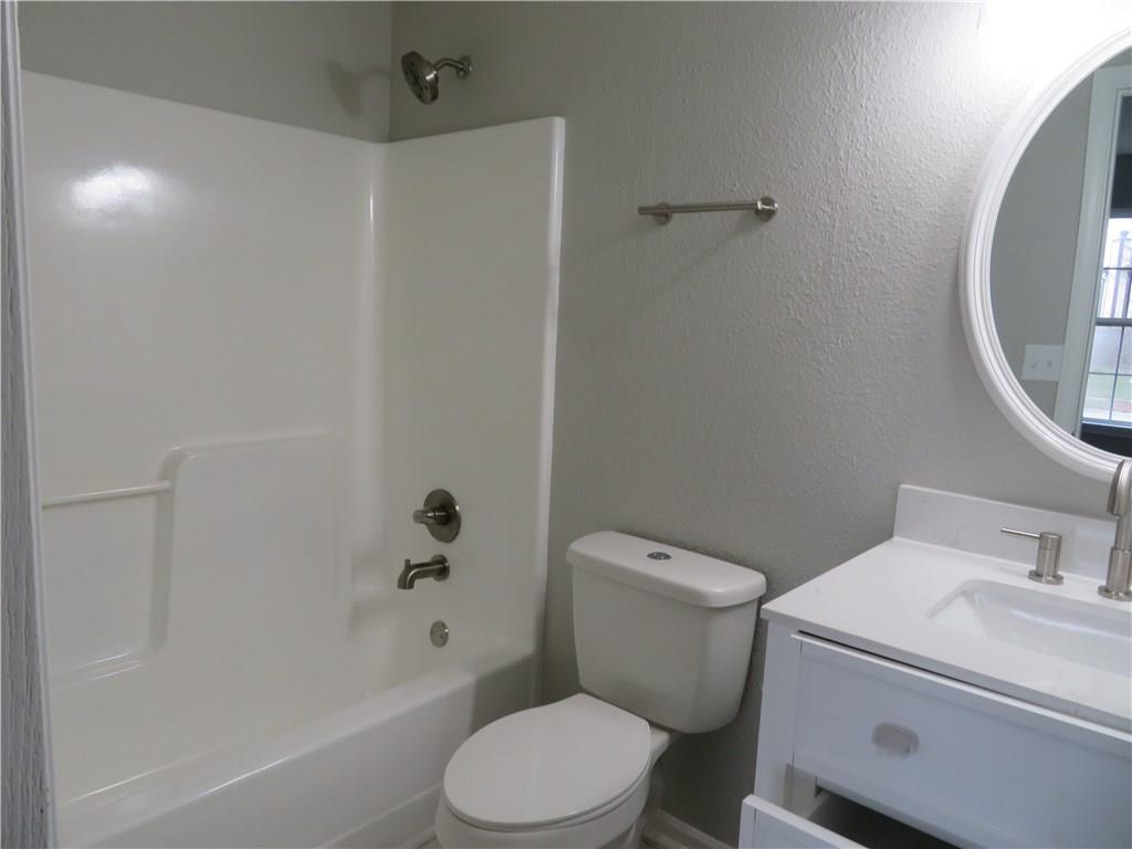 6032 Riversport Court Indianapolis, IN 46221 - Photo 7 of 28 Gallery Image 7