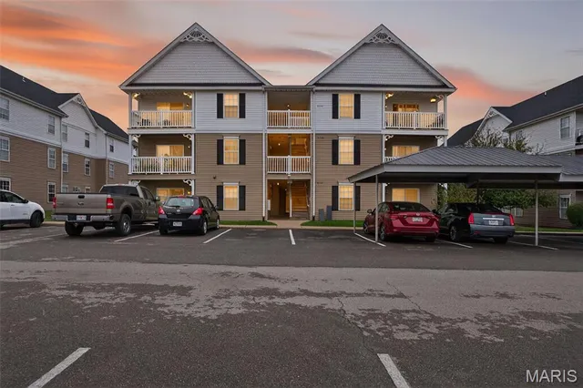 $198,000 | 9100 Spring Creek Lane, O'Fallon, MO 63368