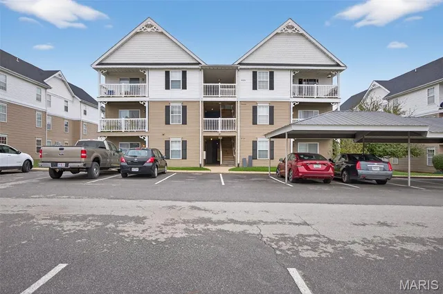 $198,000 | 9100 Spring Creek Lane, O'Fallon, MO 63368