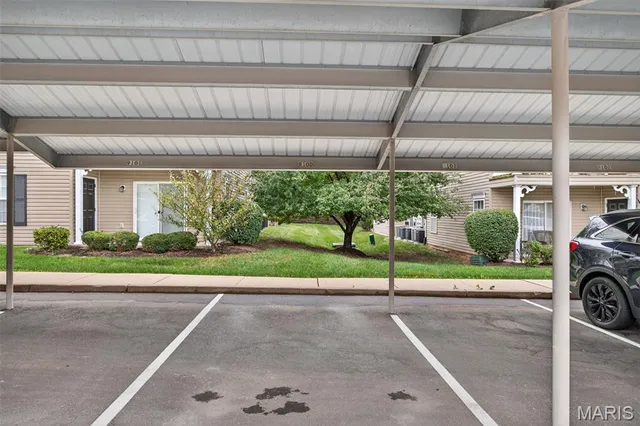 $198,000 | 9100 Spring Creek Lane, O'Fallon, MO 63368