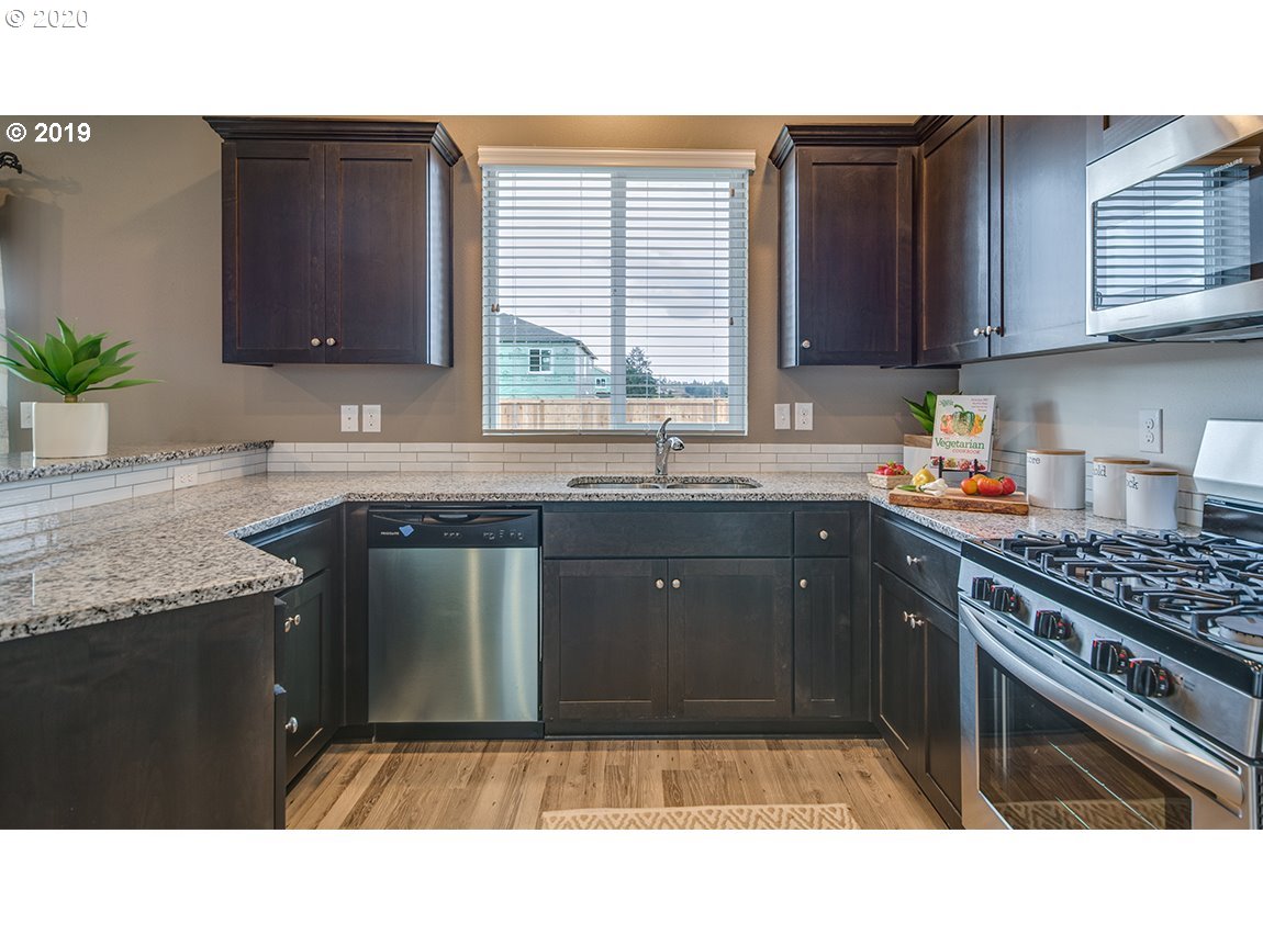 9465 North Alder Street Camas, WA 98607 - Photo 9 of 21