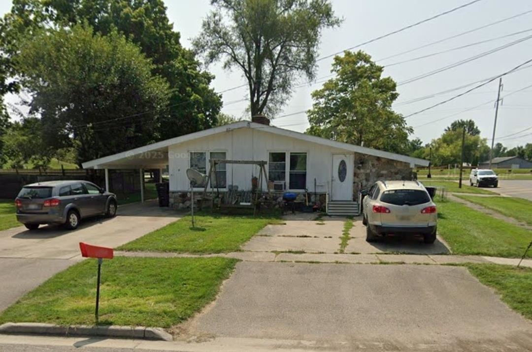 19 Hawley Street Quincy, MI 49082 - Photo 1 of 2