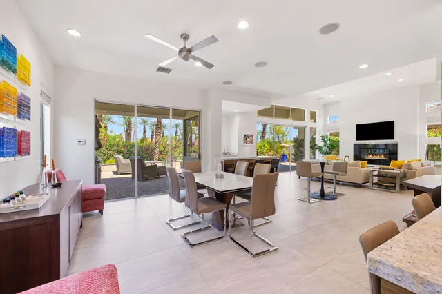 $1,600,000 | 469 White Horse Trail, Palm Desert, CA 92211