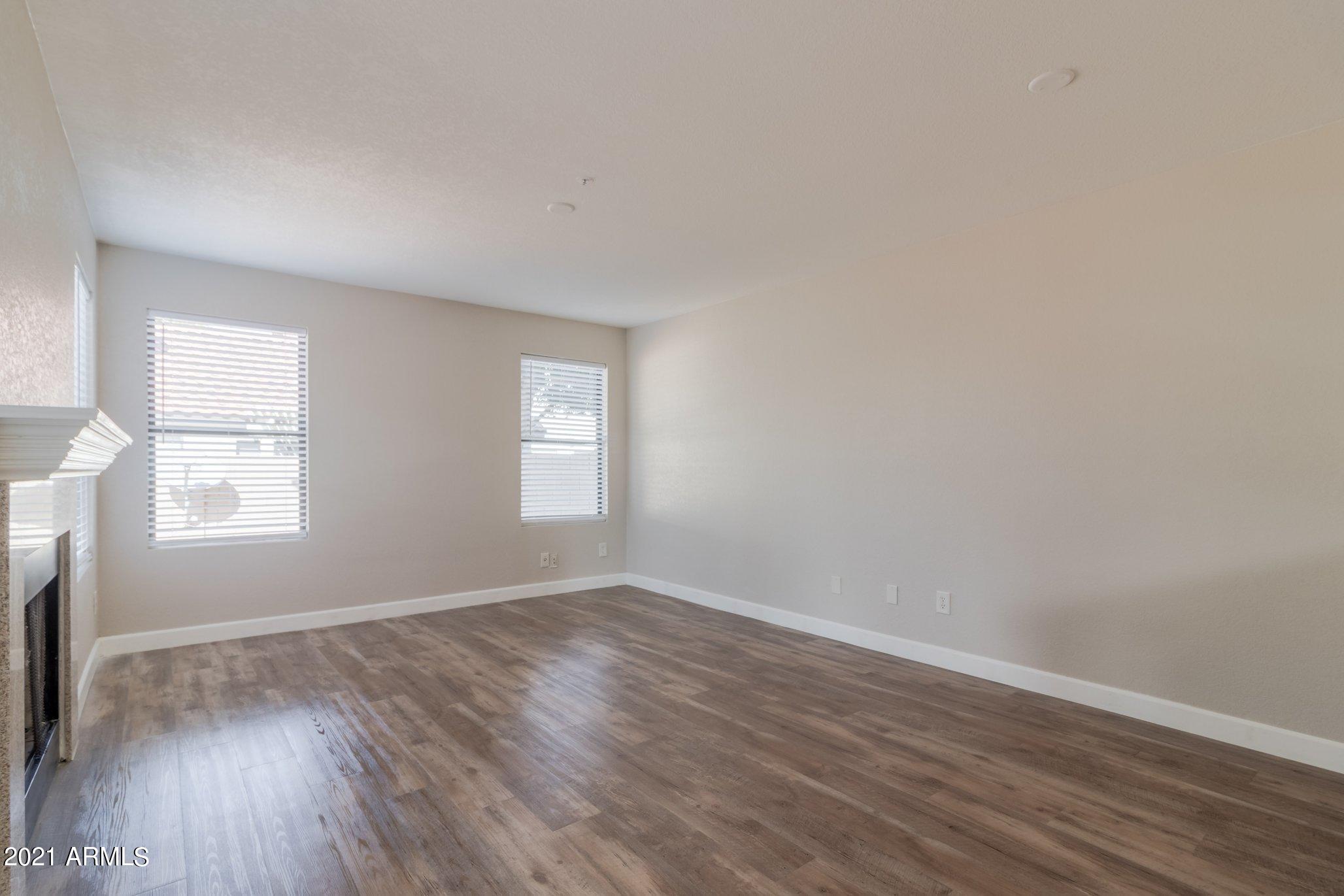 1158 West Windjammer Drive Gilbert, AZ 85233 - Photo 6 of 25 Dining Room
