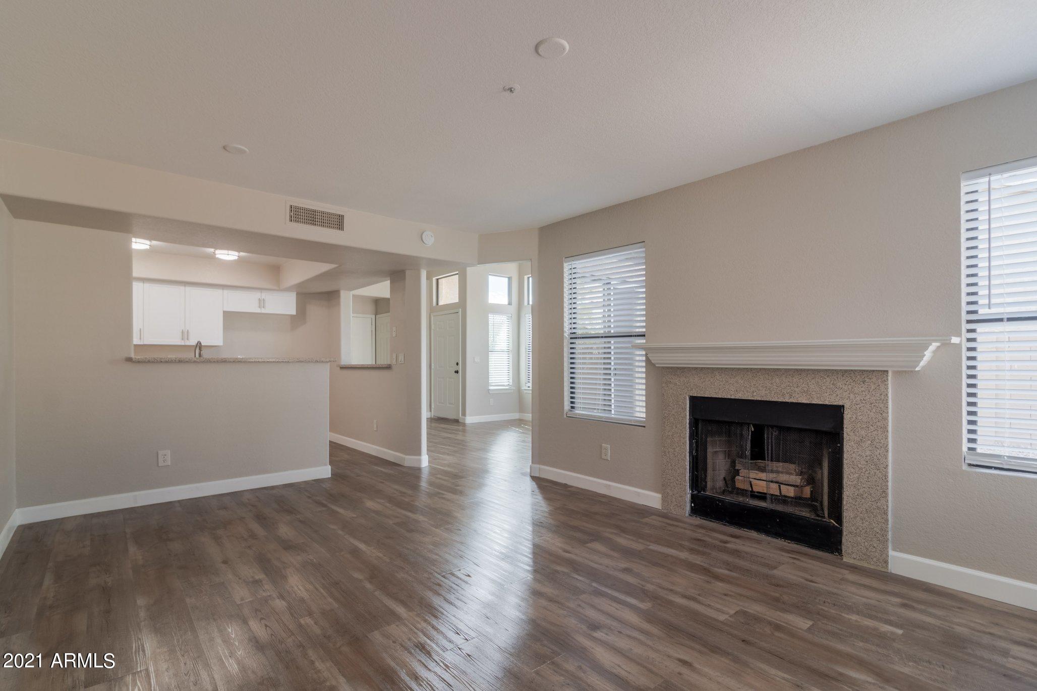 1158 West Windjammer Drive Gilbert, AZ 85233 - Photo 8 of 25 Dining Room