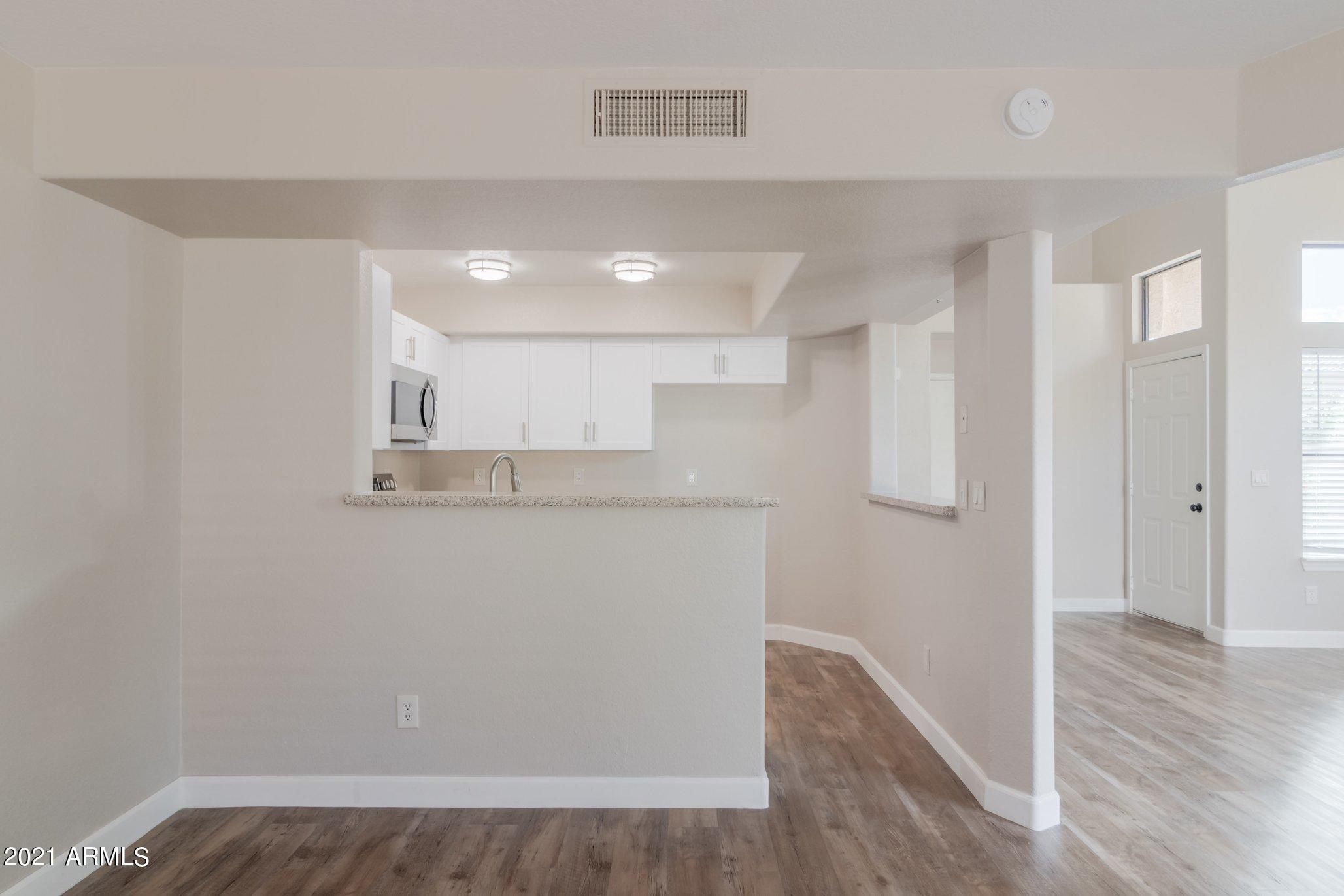 1158 West Windjammer Drive Gilbert, AZ 85233 - Photo 9 of 25 Dining Room