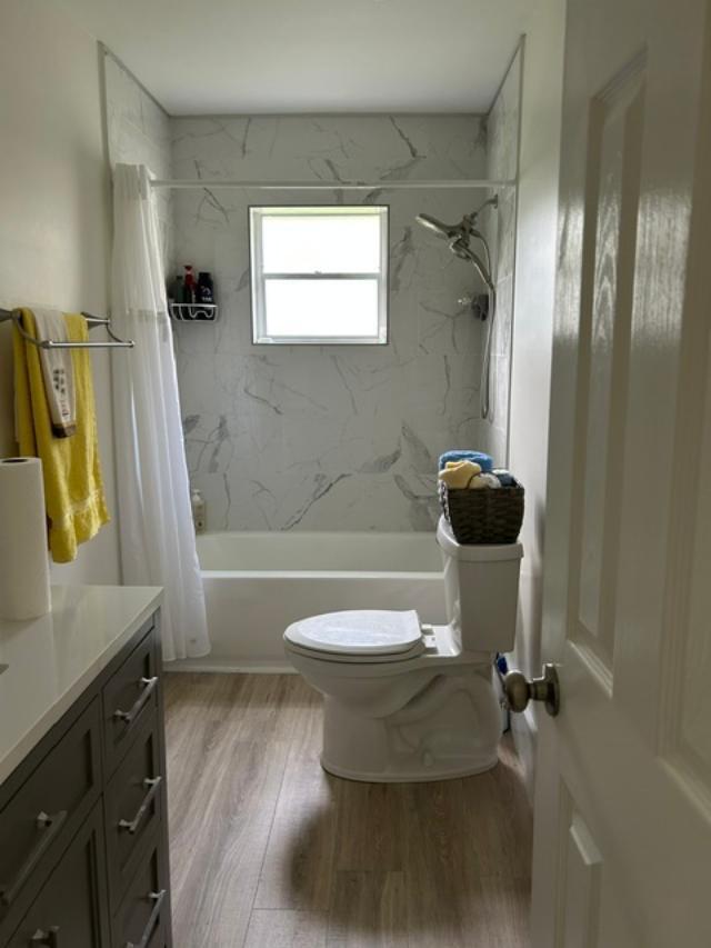 2838 Bay Grove Road Freeport, FL 32439 - Photo 42 of 52 hall bath