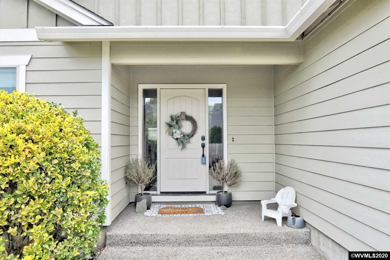 122 10th Street Jefferson, OR 97352 - Photo 4 of 32