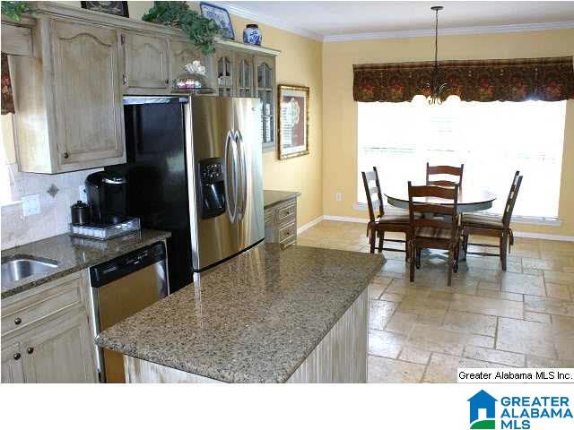 140 Silverleaf Drive Pelham, AL 35124 - Photo 6 of 32