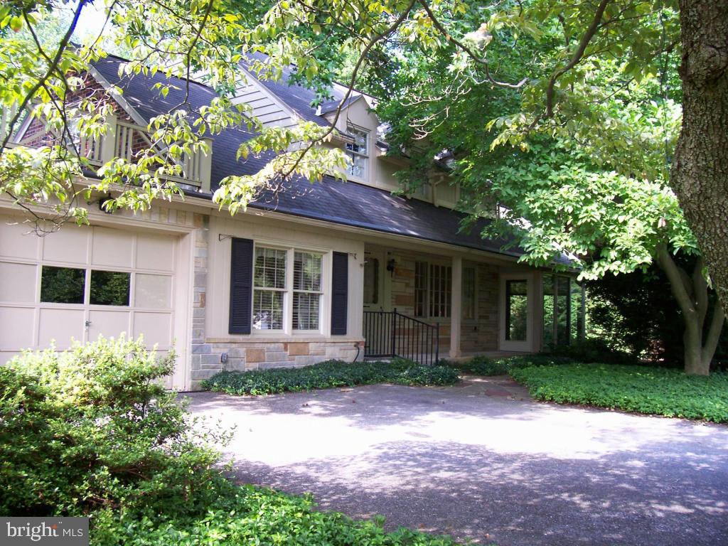 243 East Roseville Road Lancaster, PA 17601 - Photo 1 of 16 Gallery Image 1