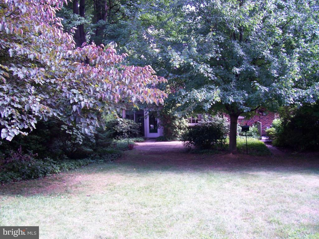 243 East Roseville Road Lancaster, PA 17601 - Photo 16 of 16 Gallery Image 16