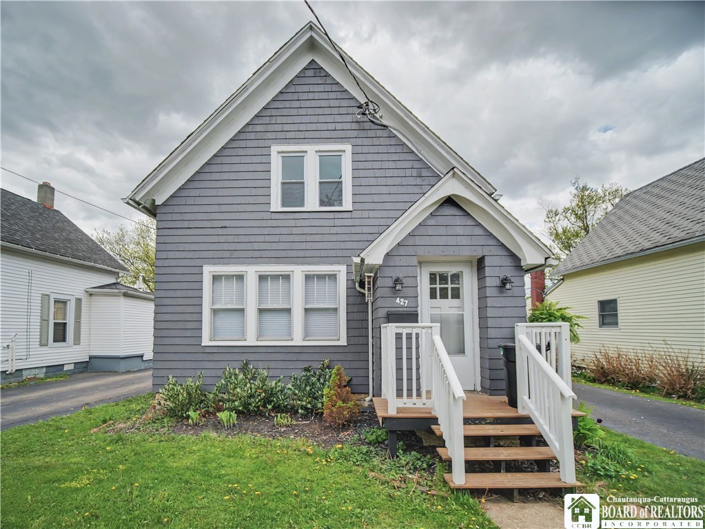 427 Bucknor Street Dunkirk, NY 14048 - Photo 2 of 32
