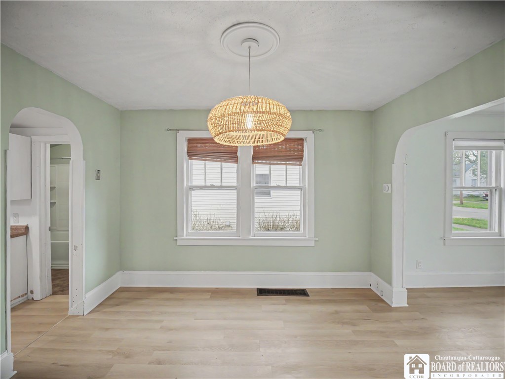 427 Bucknor Street Dunkirk, NY 14048 - Photo 7 of 32