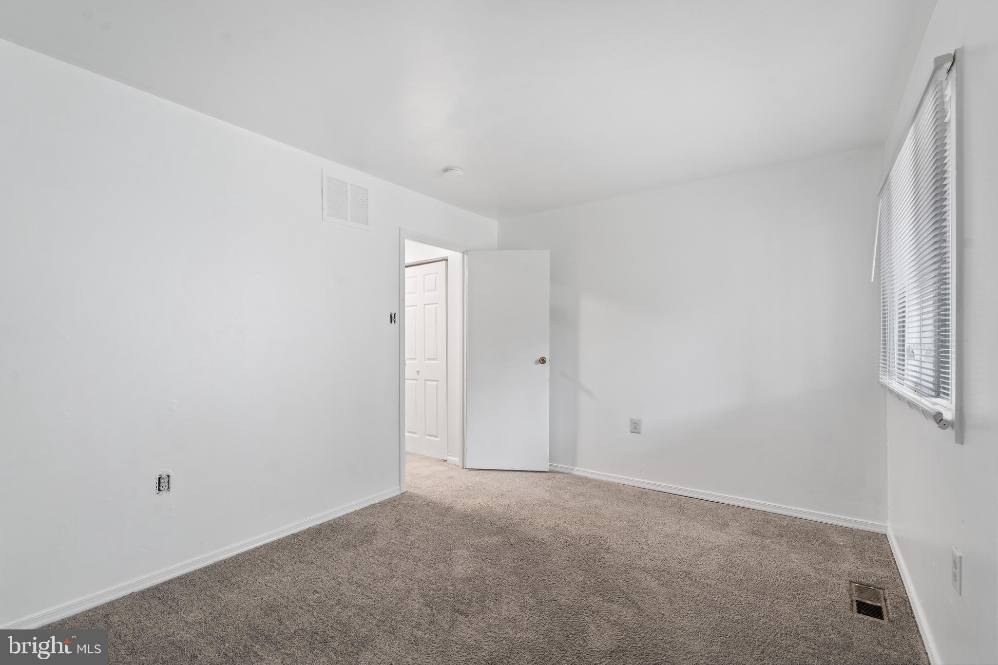 610 Timber Creek Road Clementon, NJ 08021 - Photo 13 of 20