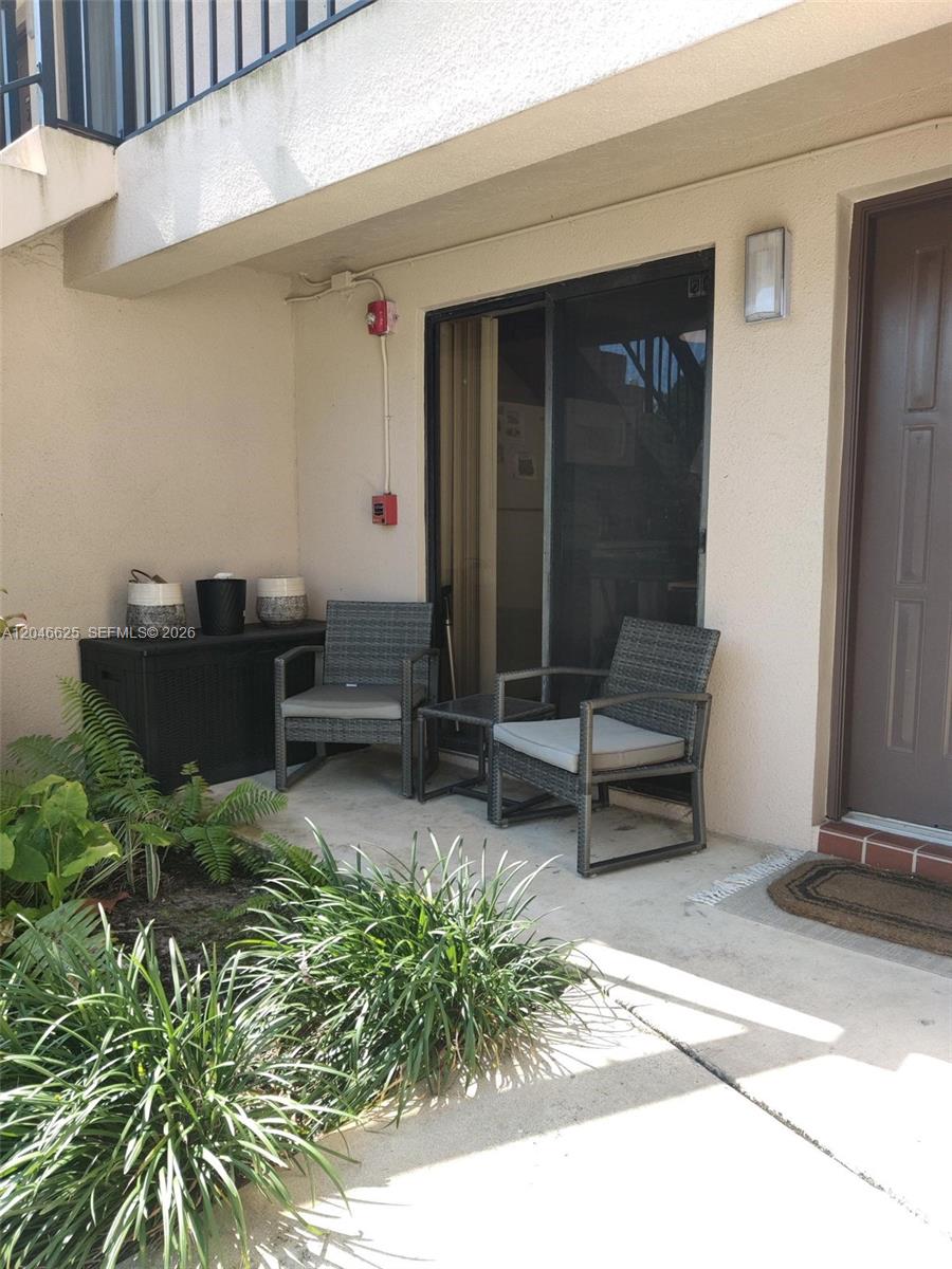 300 East Club Circle, Unit 108 Boca Raton, FL 33487 - Photo 5 of 30