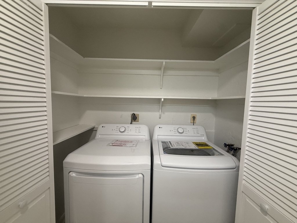 105 Beaconsfield Road, Unit 1 Brookline, MA 02445 - Photo 15 of 21