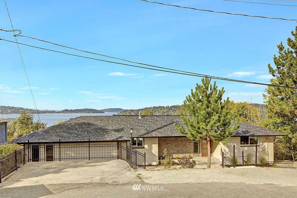 6908 South Rustic Road Seattle, WA 98178 - Photo 1 of 24 Gallery Image 1