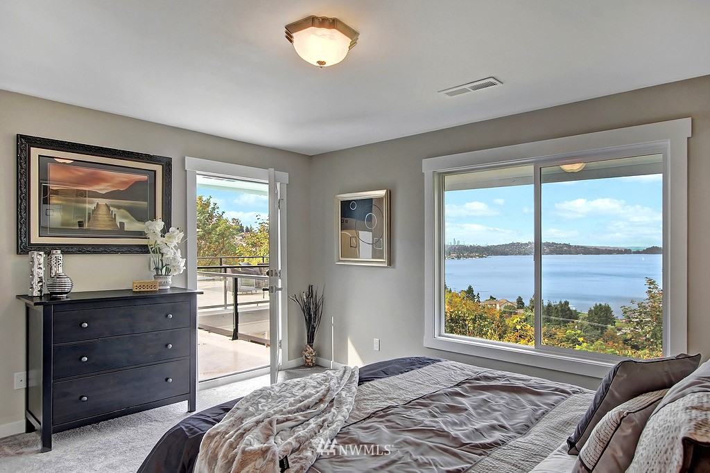 6908 South Rustic Road Seattle, WA 98178 - Photo 13 of 24 Gallery Image 13