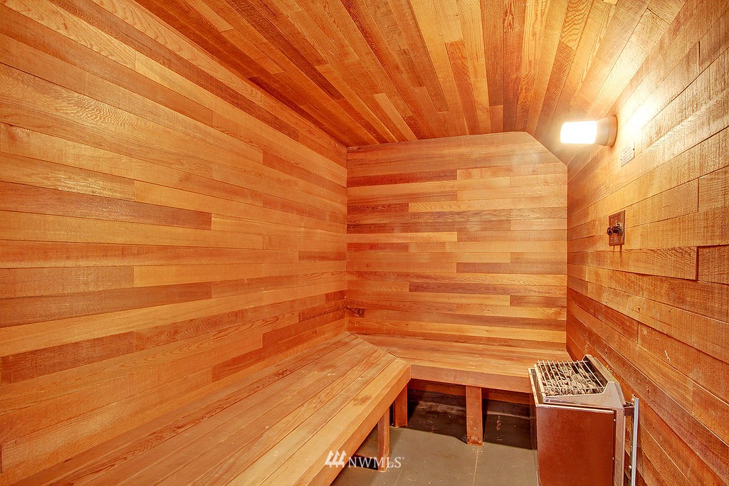 6908 South Rustic Road Seattle, WA 98178 - Photo 20 of 24 Gallery Image 20