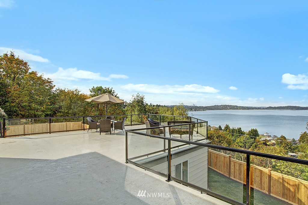 6908 South Rustic Road Seattle, WA 98178 - Photo 21 of 24 Gallery Image 21
