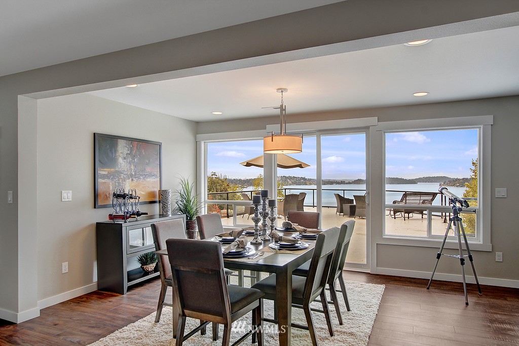 6908 South Rustic Road Seattle, WA 98178 - Photo 6 of 24 Gallery Image 6