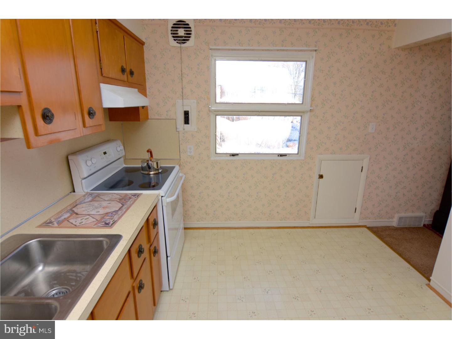 403 Mifflin Boulevard Reading, PA 19607 - Photo 10 of 17