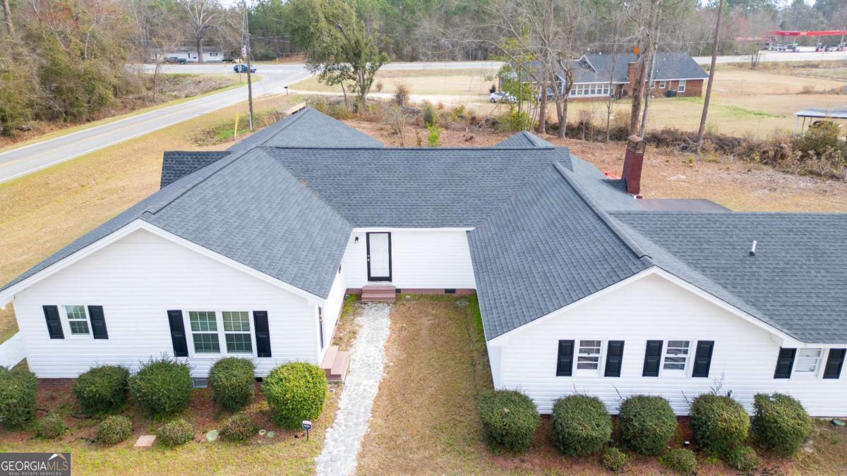 708 Miles Road Baxley, GA 31513 - Photo 1 of 40
