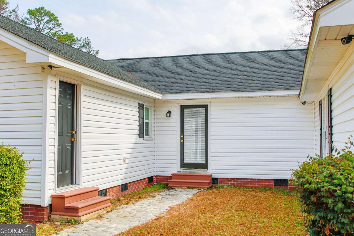 708 Miles Road Baxley, GA 31513 - Photo 35 of 40